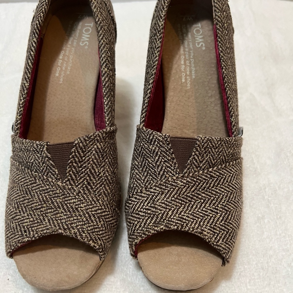 TOMS Women's Classic Espadrille Wedge Sandal size 7